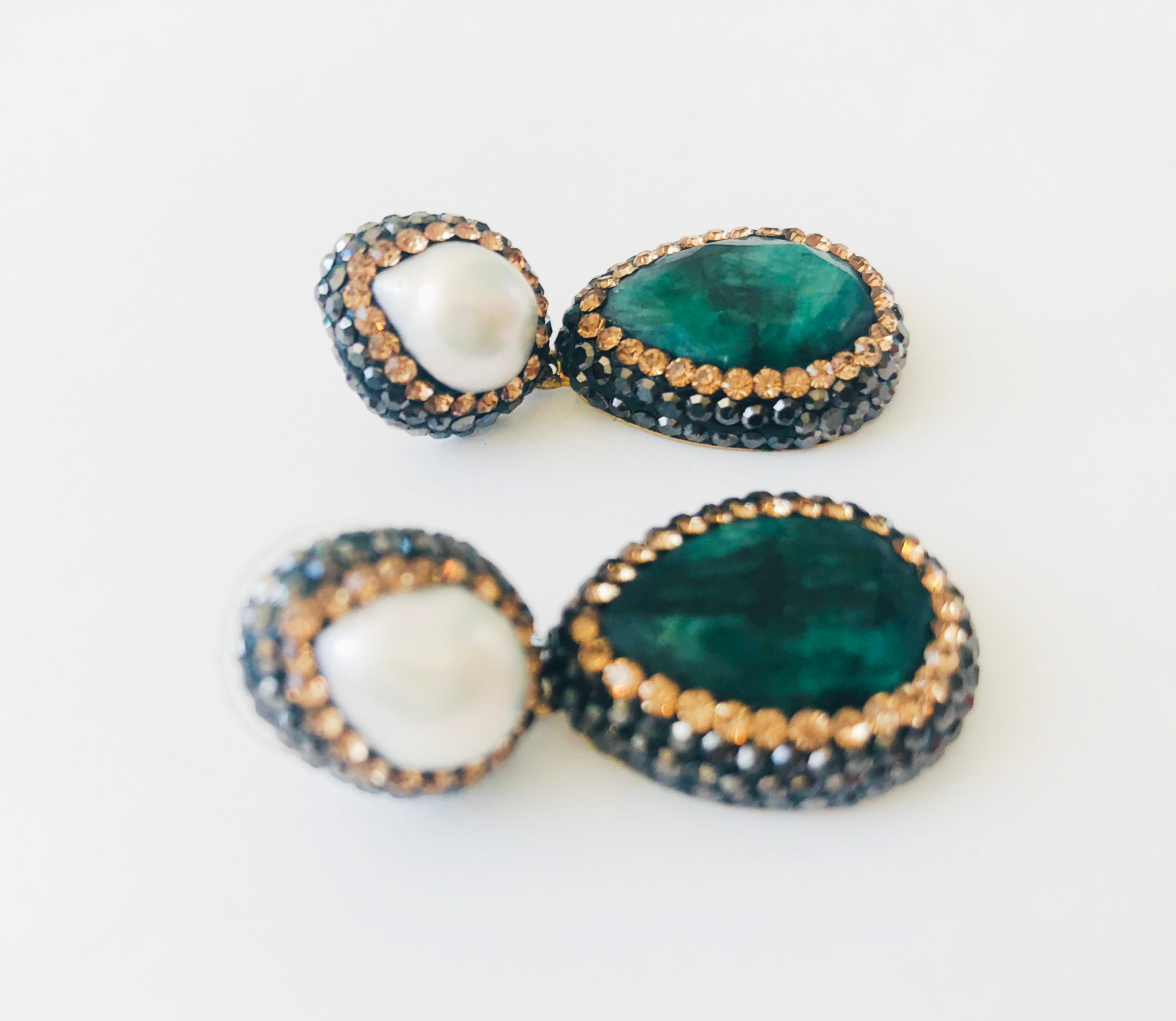 Aretes de dos piedras de joyería turca blanco y verde